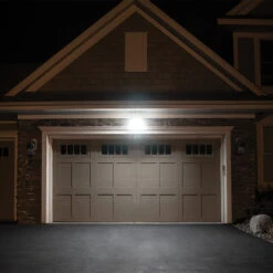 Arlo Pro 3 Flutlichtkamera, Weiß -Philips Store 1080025 7