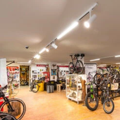 DOTLUX SLIMtrack-eco Strahler 25W 4.000K Schwarz -Philips Store 2620074 3