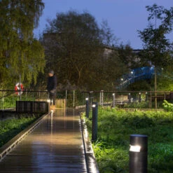 ERCO Castor Wegeleuchte Grafit 80cm 360° 16W 930 8 ERCO Castor Wegeleuchte Grafit 80cm 360° 16W 930 -Philips Store 3079216 1