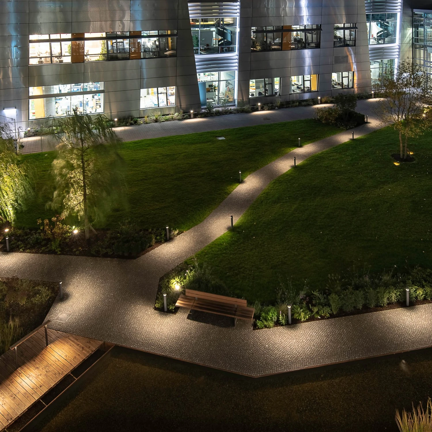 ERCO Castor Wegeleuchte Grafit 80cm 360° 16W 930 7 ERCO Castor Wegeleuchte Grafit 80cm 360° 16W 930 – Bild 5