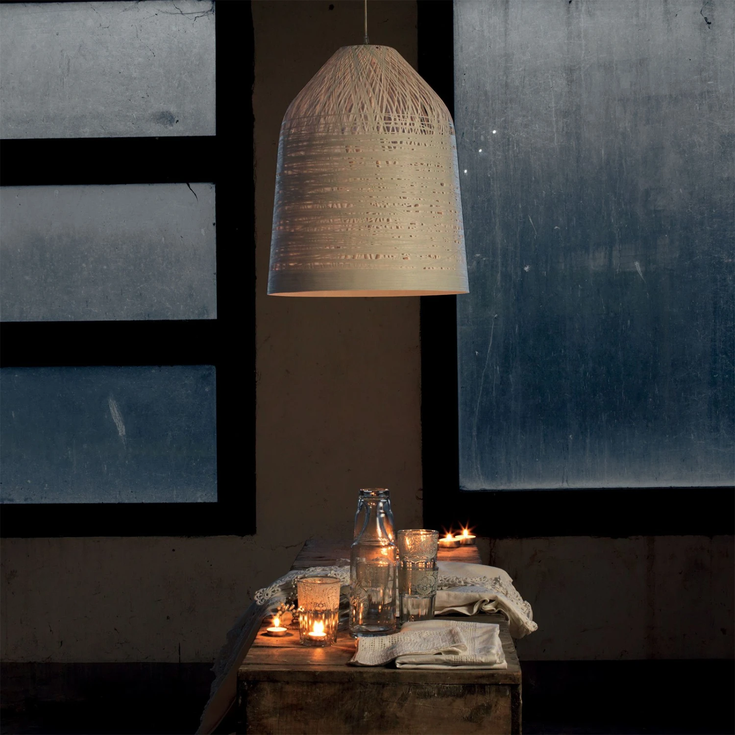 Karman Black Out Außen-Hängeleuchte, Ø 50 Cm, Weiß 4 Karman Black Out Außen-Hängeleuchte, Ø 50 Cm, Weiß – Bild 2