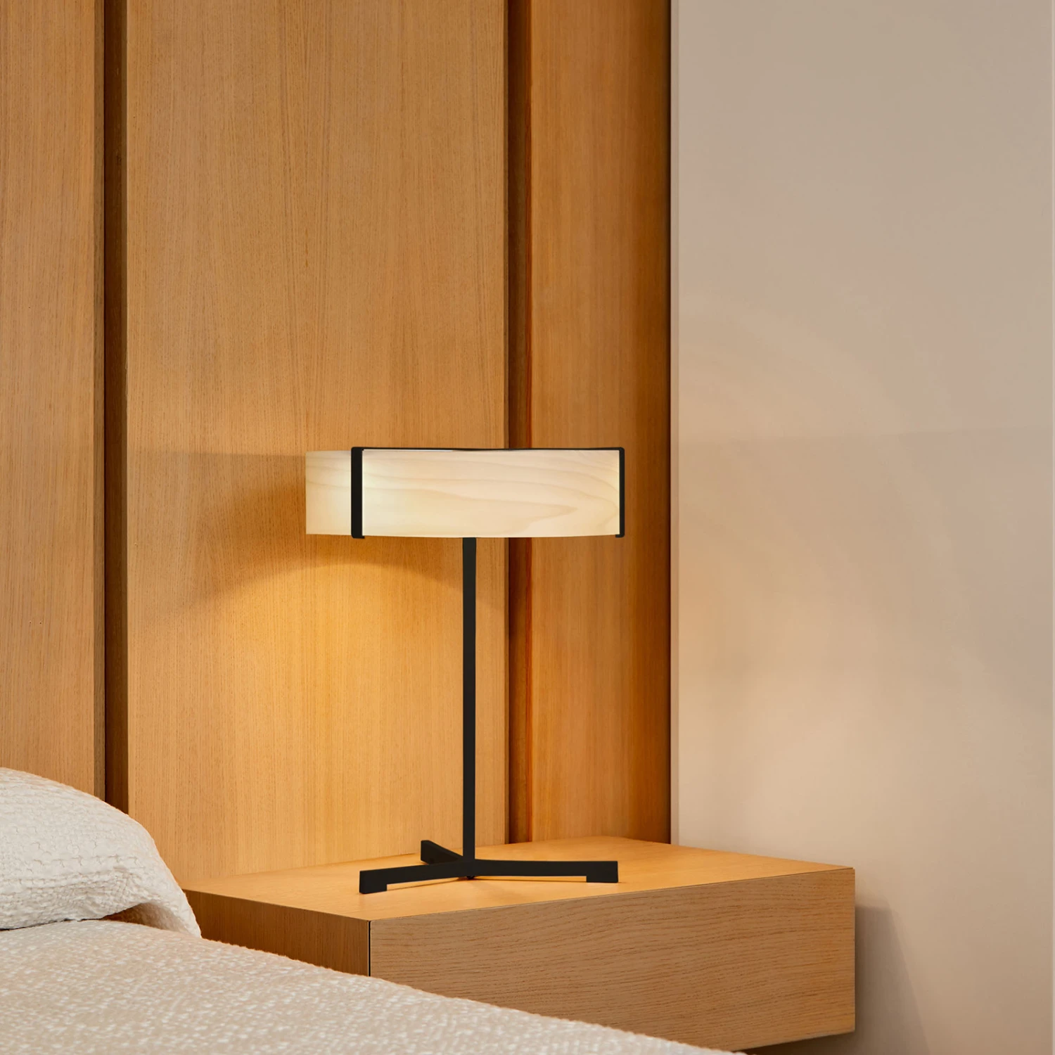 LZF Thesis LED-Tischlampe Schwarz Matt/elfenbein 6 LZF Thesis LED-Tischlampe Schwarz Matt/elfenbein – Bild 4