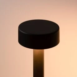 Milan Peak Lane LED-Tischleuchte, Designerstück -Philips Store 6708206 4