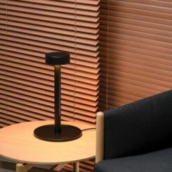 Milan Peak Lane LED-Tischleuchte, Designerstück -Philips Store 6708206 5