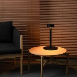 Milan Peak Lane LED-Tischleuchte, Designerstück -Philips Store 6708206 6