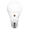 Philips E27 LED-Lampe Tag/Nacht-Sensor 7,5W 2.700K 1 Philips E27 LED-Lampe Tag/Nacht-Sensor 7,5W 2.700K -Philips Store 7532200