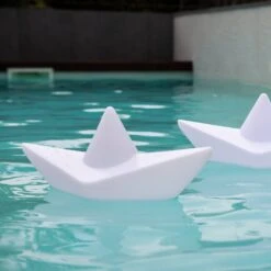 LED-Akkuleuchte The BOAT Lamp, Schwimmfähig, RGBW -Philips Store 8590070 12