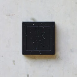 Senic Outdoor Smart Switch Philips Hue 1er Schwarz -Philips Store 8602009 3