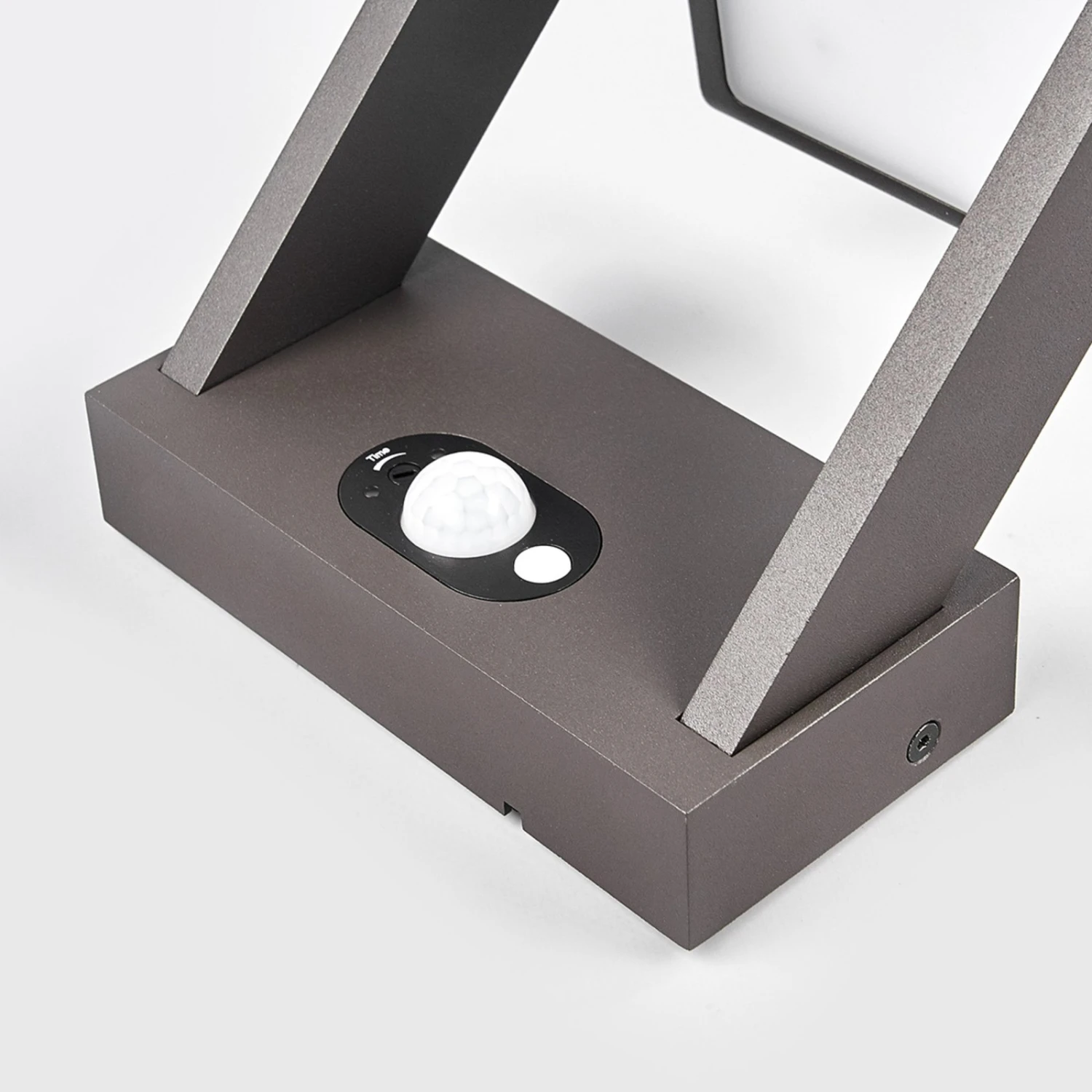 Lucande Solarbetriebene LED-Außenwandlampe Valerian 9 Lucande Solarbetriebene LED-Außenwandlampe Valerian – Bild 7