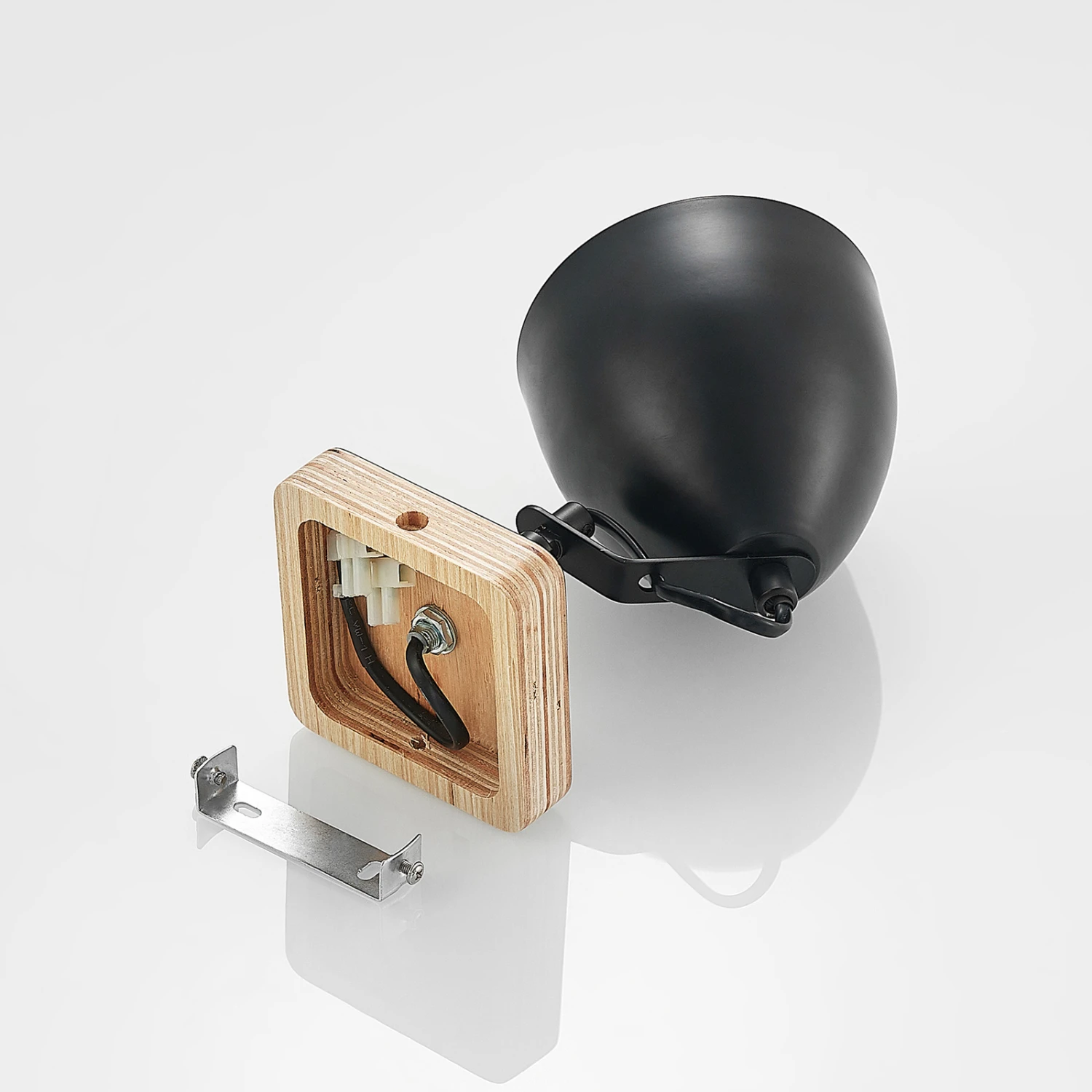 Lindby Colton Wand-Strahler Schwarz/gold, 1-fl. 11 Lindby Colton Wand-Strahler Schwarz/gold, 1-fl. – Bild 9