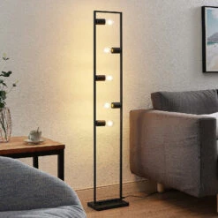 Lindby Sherwin Stehleuchte, Metallrahmen Schwarz