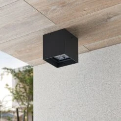 Lindby Eveta LED-Deckenleuchte Für Außen, Eckig 13 Lindby Eveta LED-Deckenleuchte Für Außen, Eckig -Philips Store 9915017 2