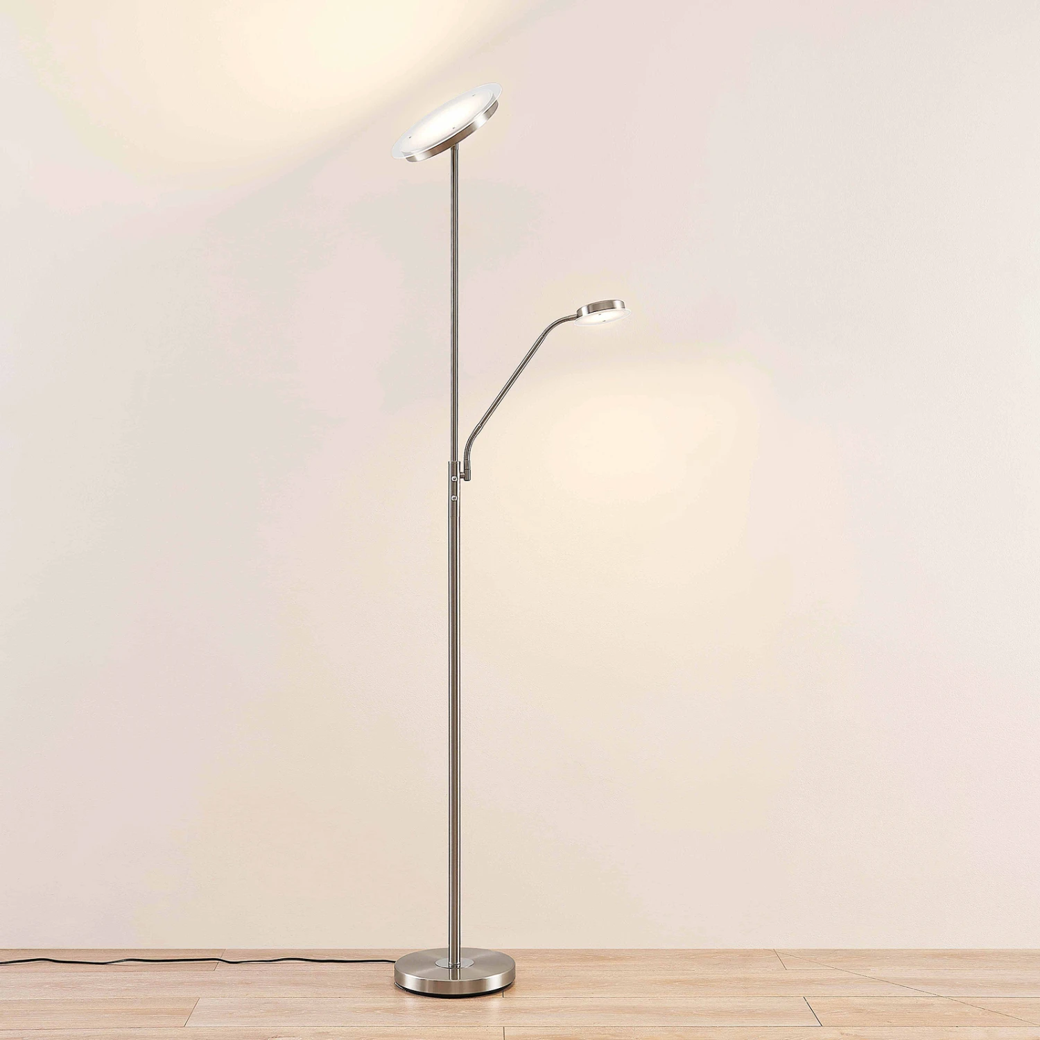 Lindby Sumani LED-Stehleuchte, Rund, Nickel 5 Lindby Sumani LED-Stehleuchte, Rund, Nickel – Bild 3