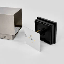 LED-Solar-Außenwandleuchte Tyson, Eckig, Klar -Philips Store 9988126 8